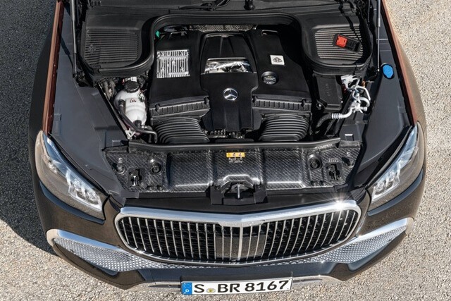 Mercedes Maybach GLS 600 sử dụng động cơ V8 4.0L tăng áp kép có công suất  lên tới 557 mã lực