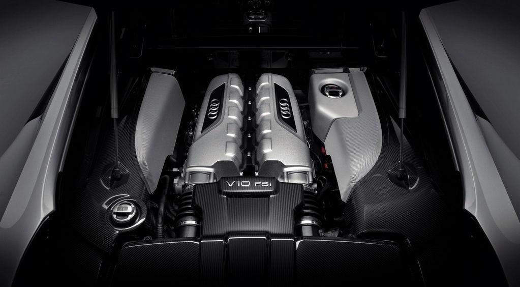 Audi R8 có hệ thống động cơ đáng kinh ngạc.