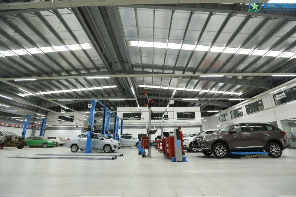 Tiến Dịu Auto là xưởng cung cấp sản phẩm, dịch vụ độ xe Hà Nội chất lượng hàng đầu hiện nay