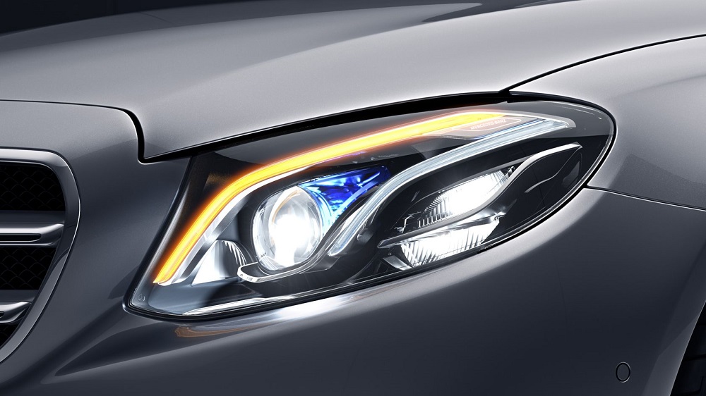 Nâng cấp đèn Multibeam LED cho dòng xe Mercedes-Benz