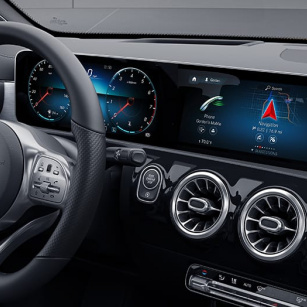 Aktualisieren Sie die Navigationskarte für Mercedes-Fahrzeuge